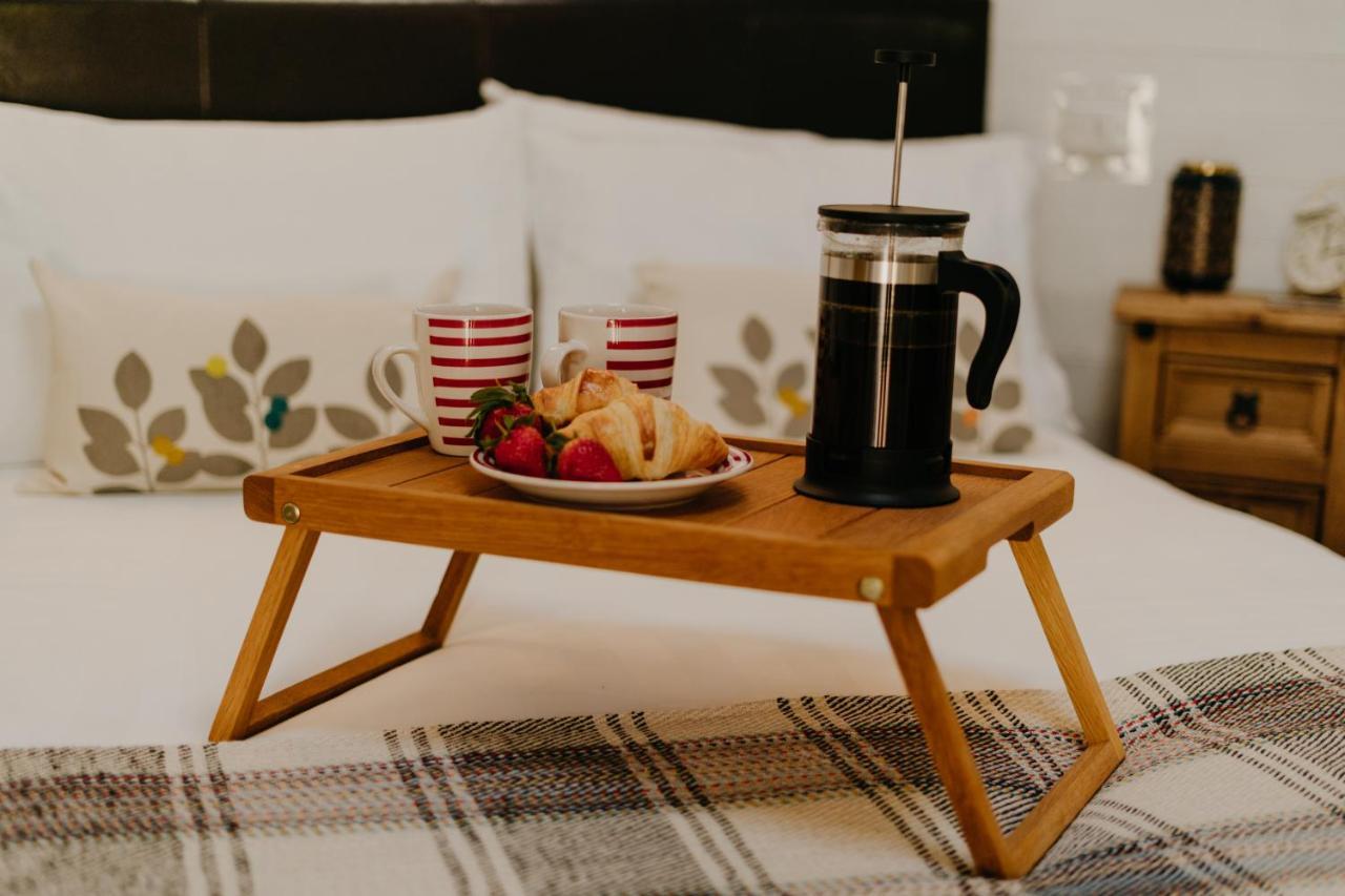 Little England Retreats - Cottage, Yurt And Shepherd Huts Othery Exteriör bild