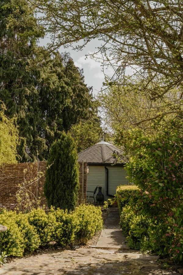 Little England Retreats - Cottage, Yurt And Shepherd Huts Othery Exteriör bild