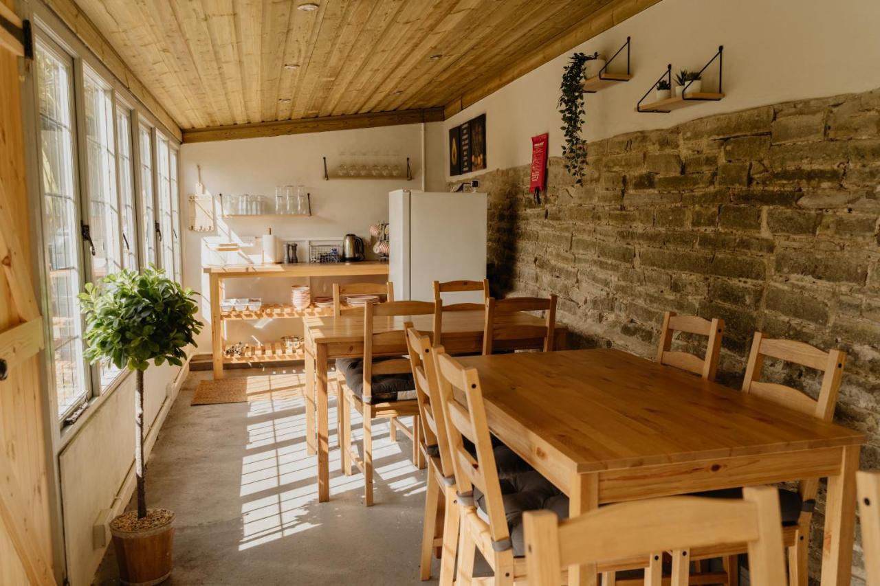 Little England Retreats - Cottage, Yurt And Shepherd Huts Othery Exteriör bild