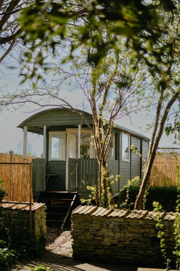 Little England Retreats - Cottage, Yurt And Shepherd Huts Othery Exteriör bild