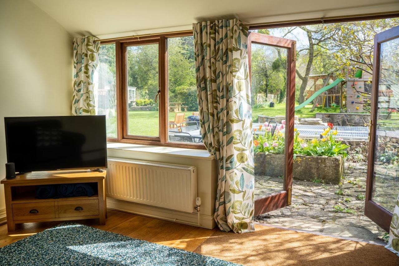 Little England Retreats - Cottage, Yurt And Shepherd Huts Othery Exteriör bild
